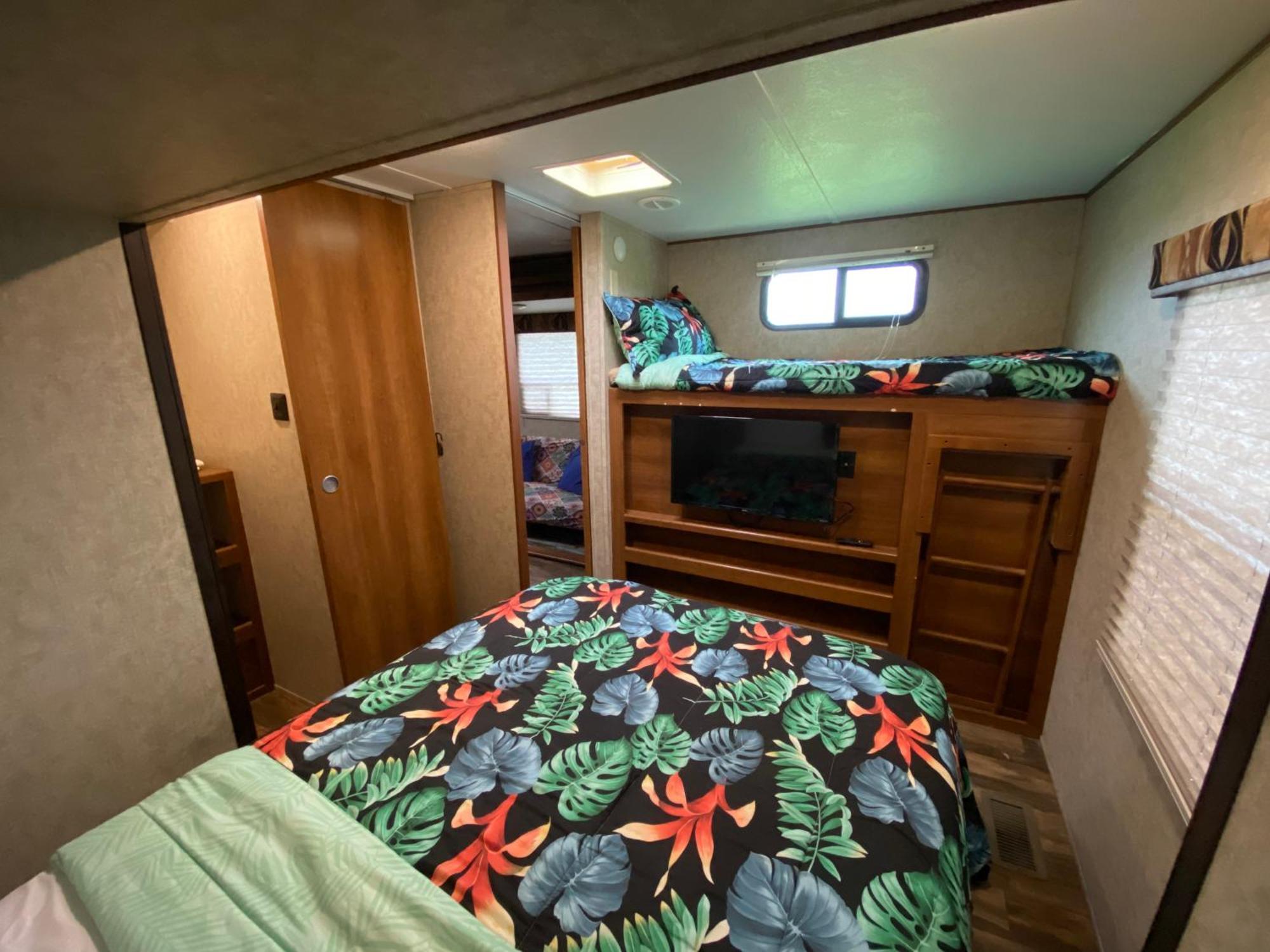 Blue Dolphin Inn And Cottages Grand Isle Exteriér fotografie