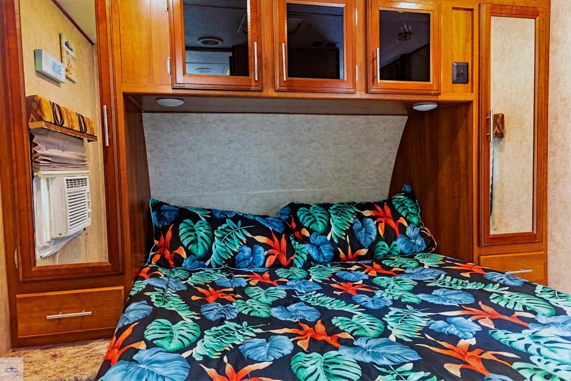 Blue Dolphin Inn And Cottages Grand Isle Exteriér fotografie