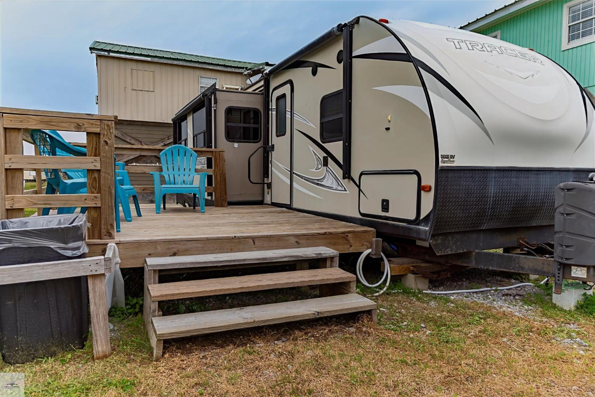 Blue Dolphin Inn And Cottages Grand Isle Exteriér fotografie